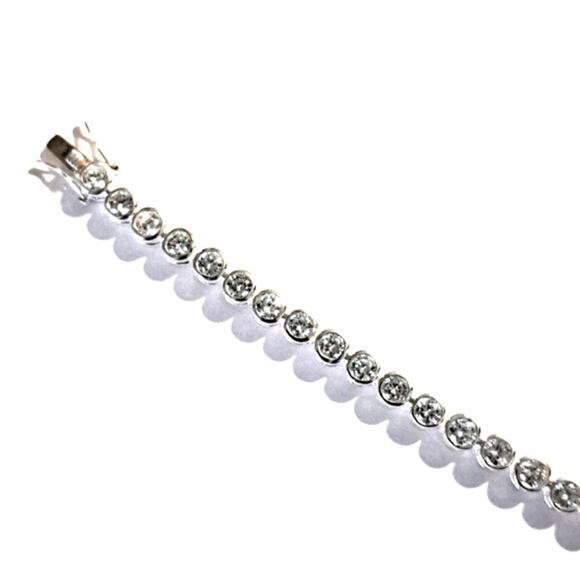 NEW Silver bracelet with clear crystals 8.5 inches long - Picture 3 of 5